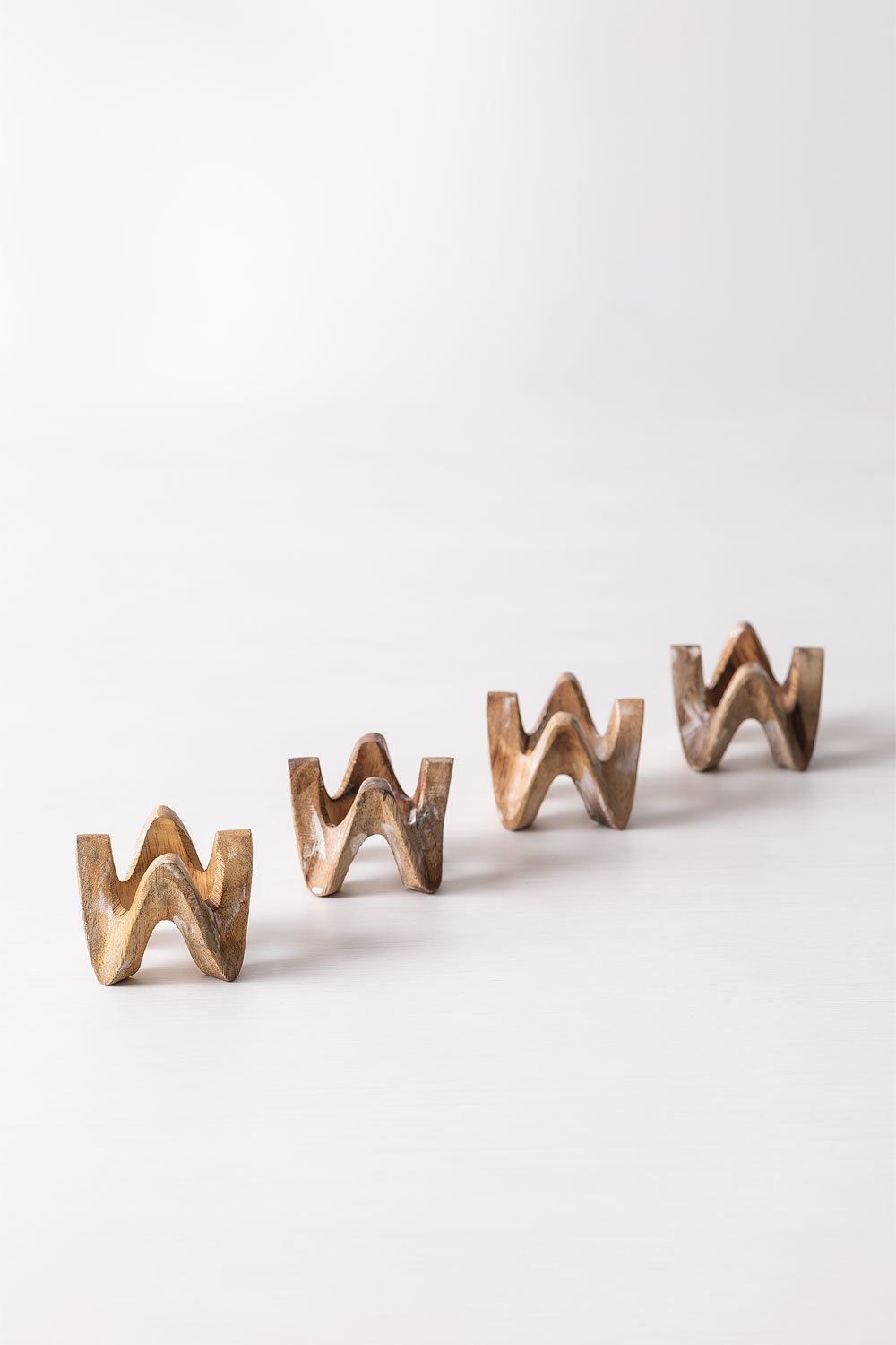 Set of 4 Triana Wood Napkin Rings, gallery image 2