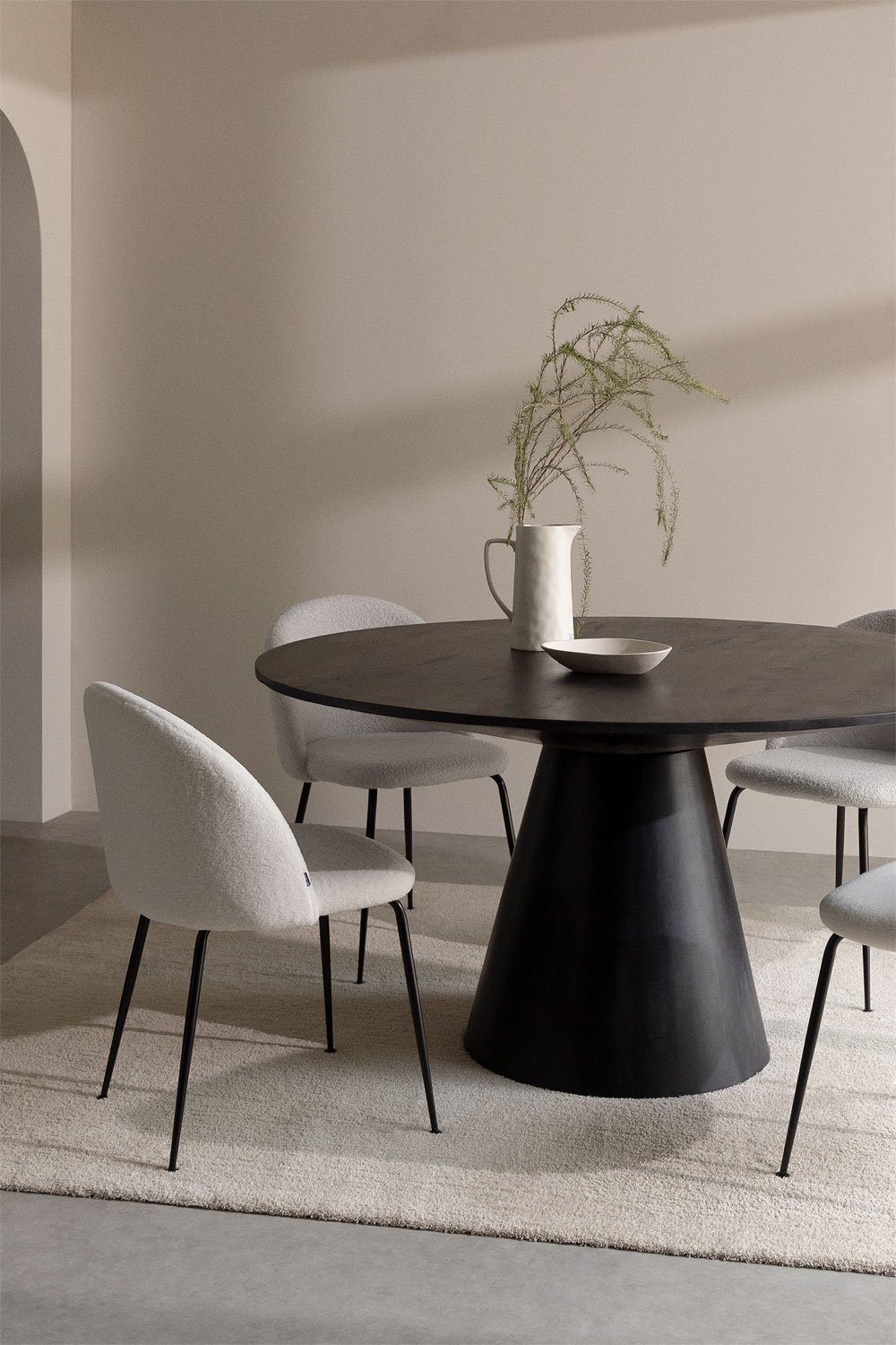 Round Mango Wood Dining Table (Ø140 cm) Weymar, gallery image 1