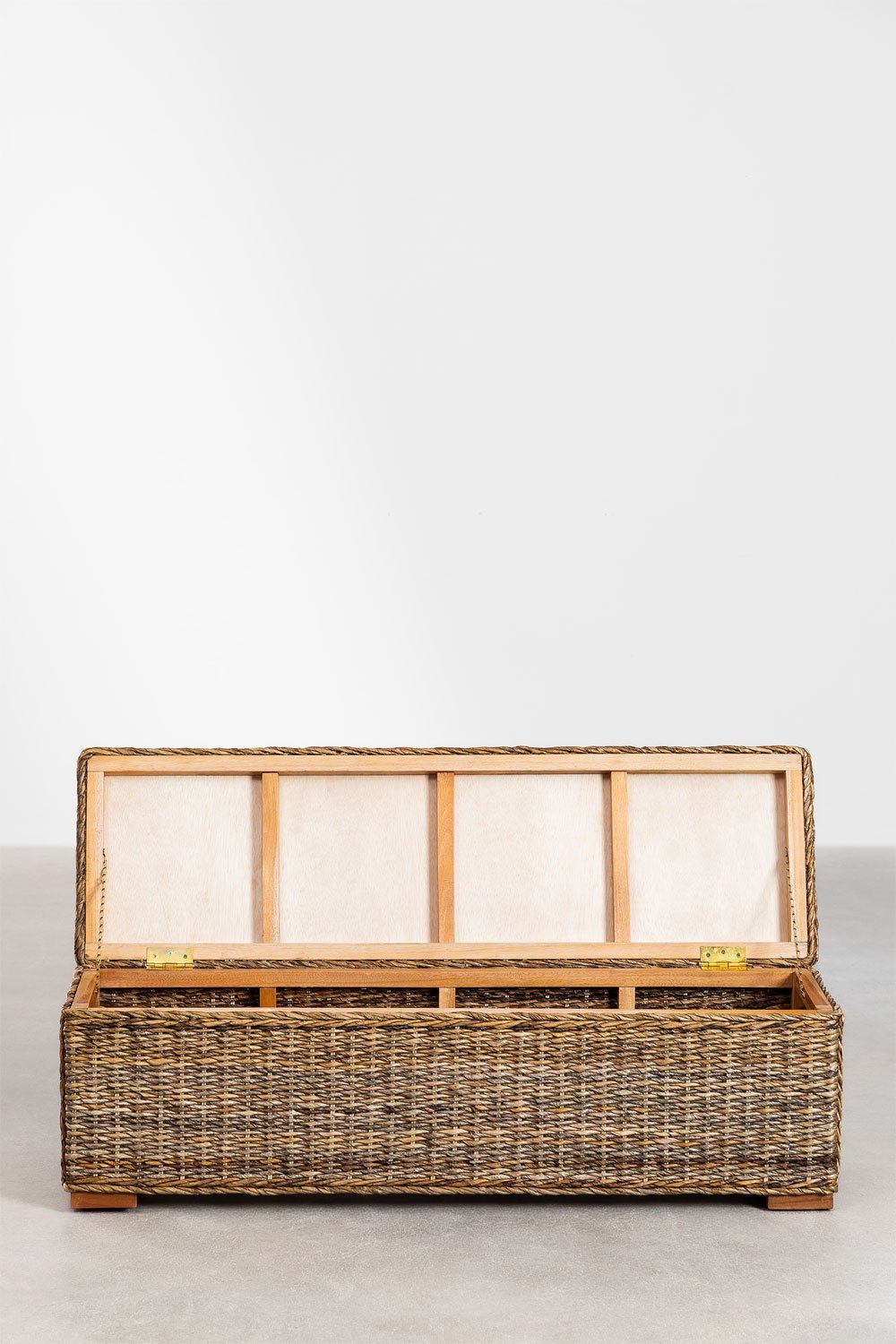 Zunil wooden chest, gallery image 3