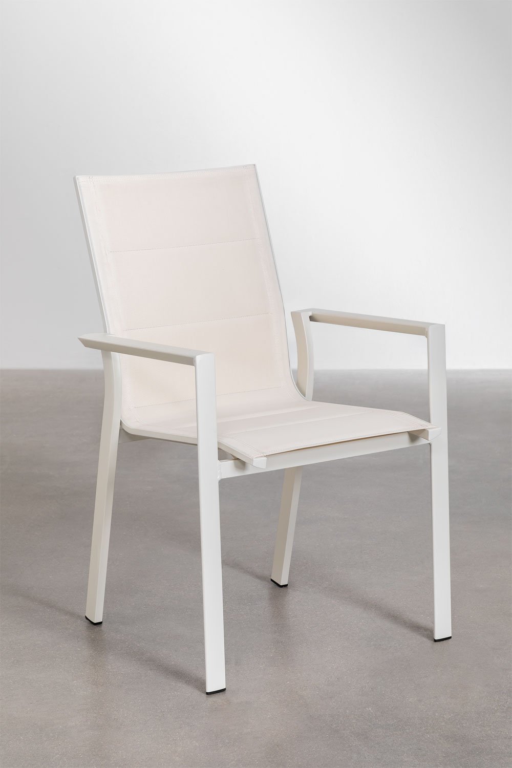 White aluminum store outdoor dining chairs