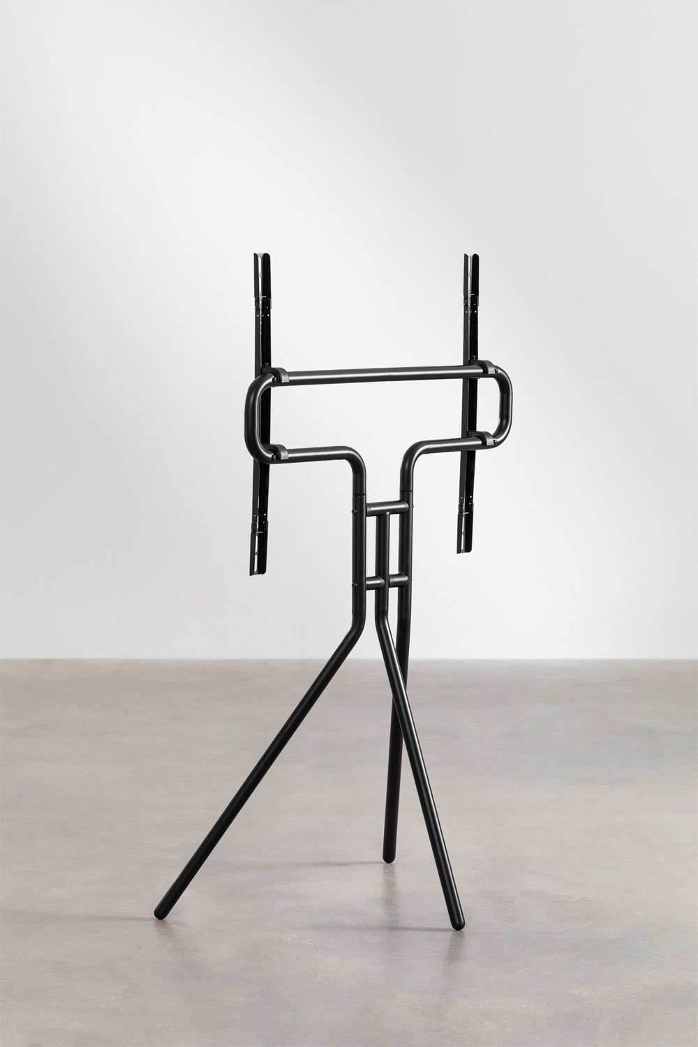 Grifith steel tripod TV floor stand, gallery image 4
