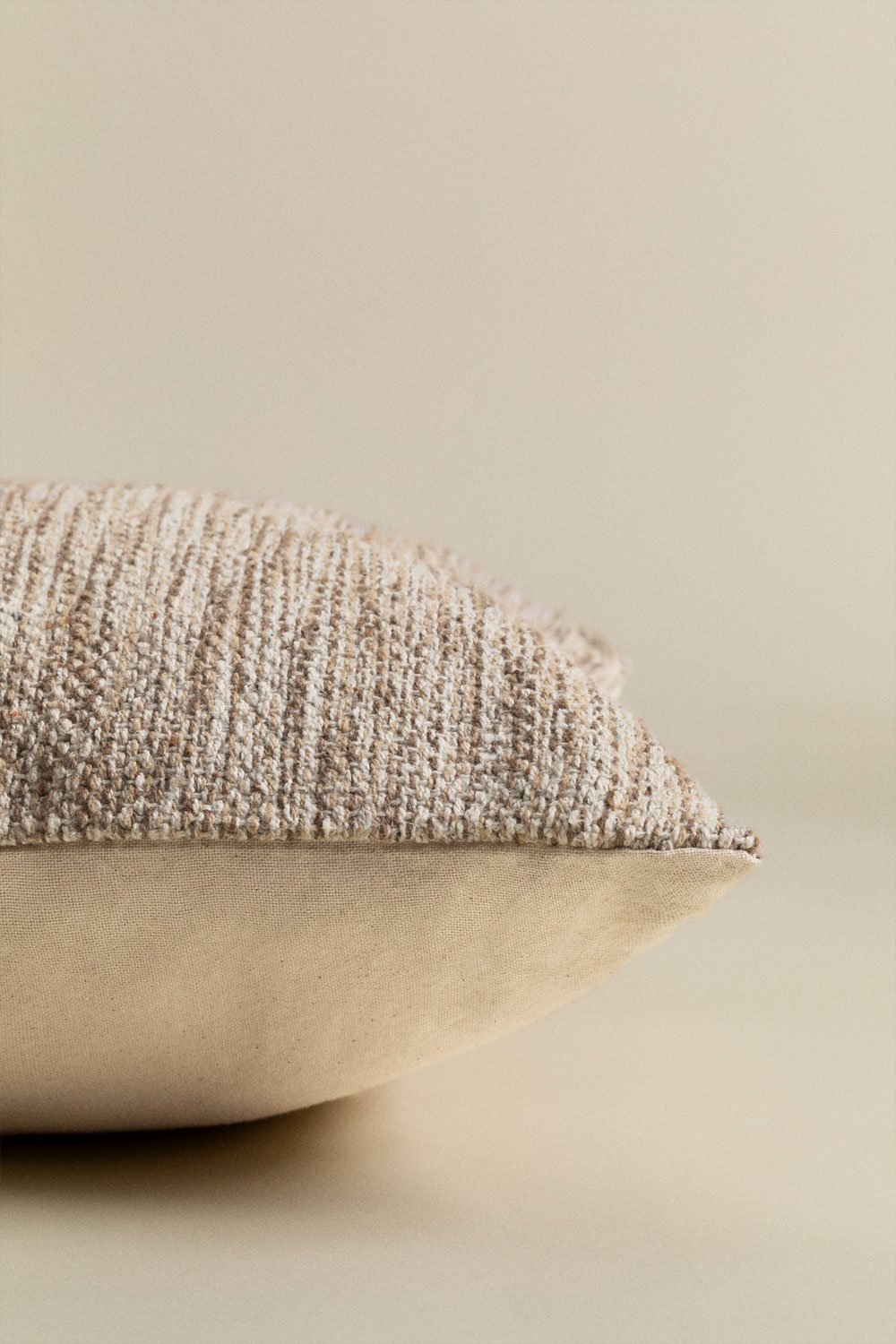 Square cushion 45x45 cm in Mayniel cotton, gallery image 4