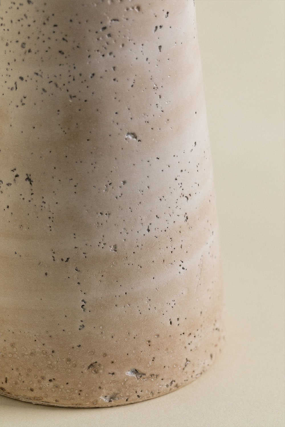 Candelabra in Cement Aumont, gallery image 3