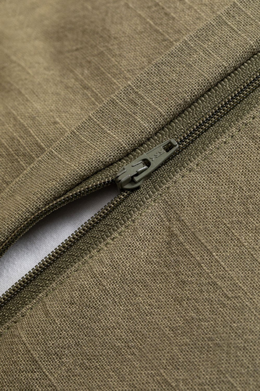 Square cushion 45x45 cm in Elezar cotton, gallery image 7