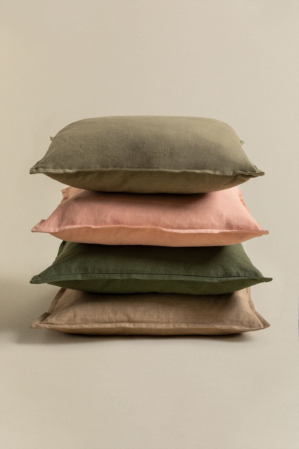 Square cushion 45x45 cm in Elezar cotton, gallery image 9