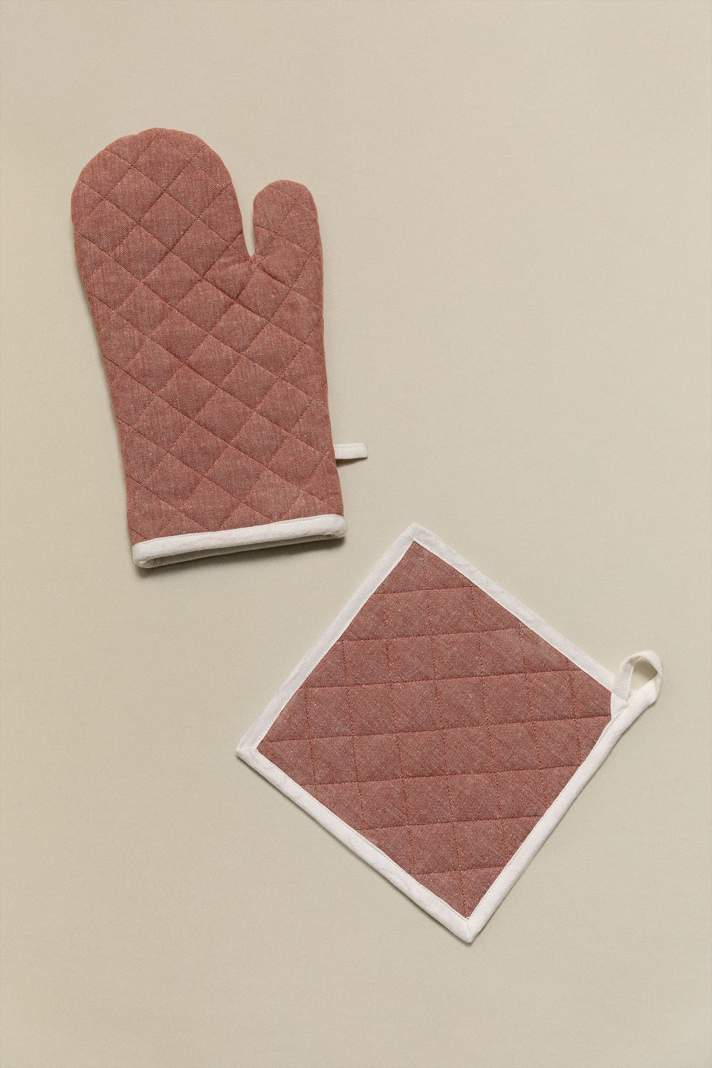 Dasiel Oven Glove and Cloth Set, gallery image 1