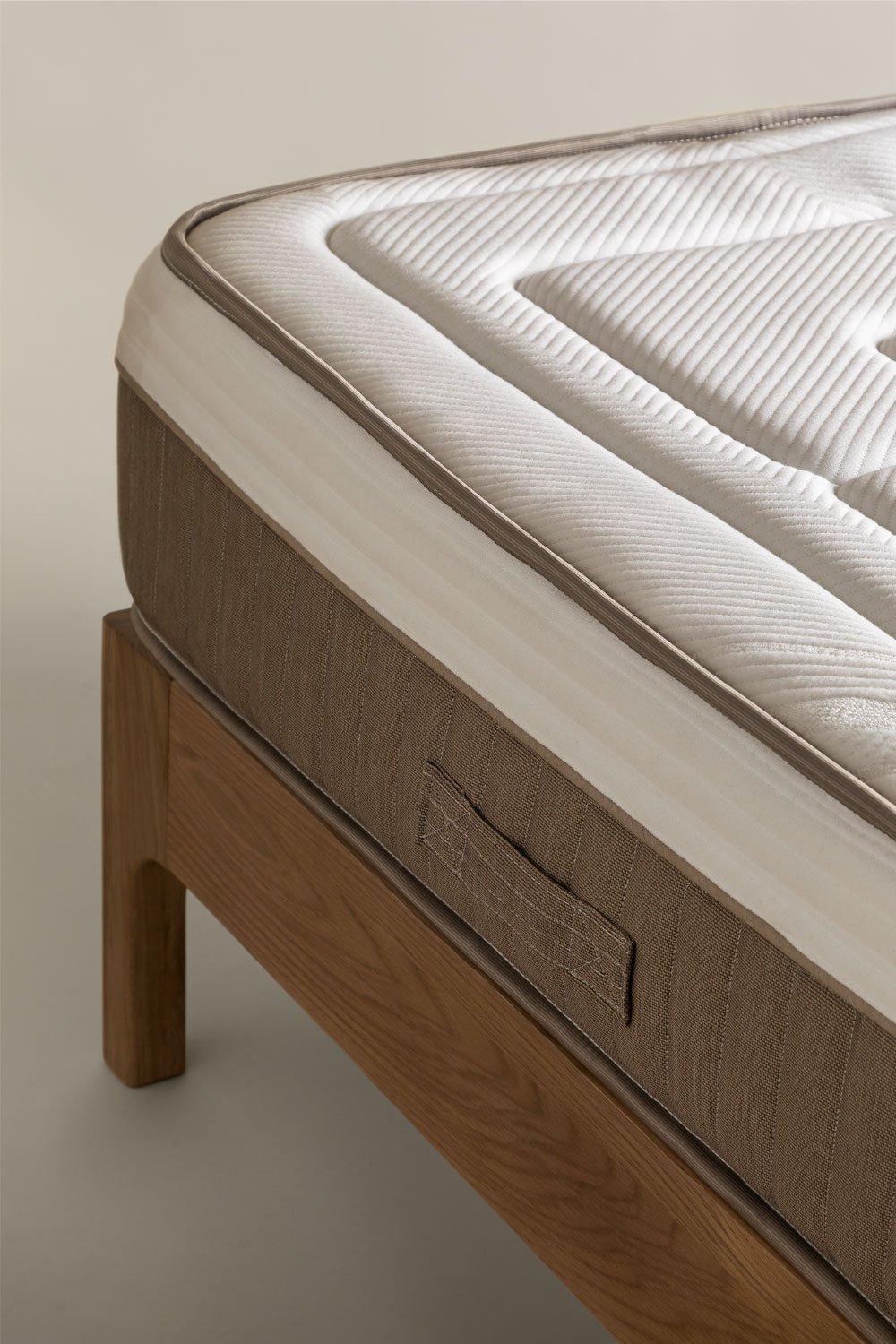 Benoite pocket spring mattress, gallery image 4