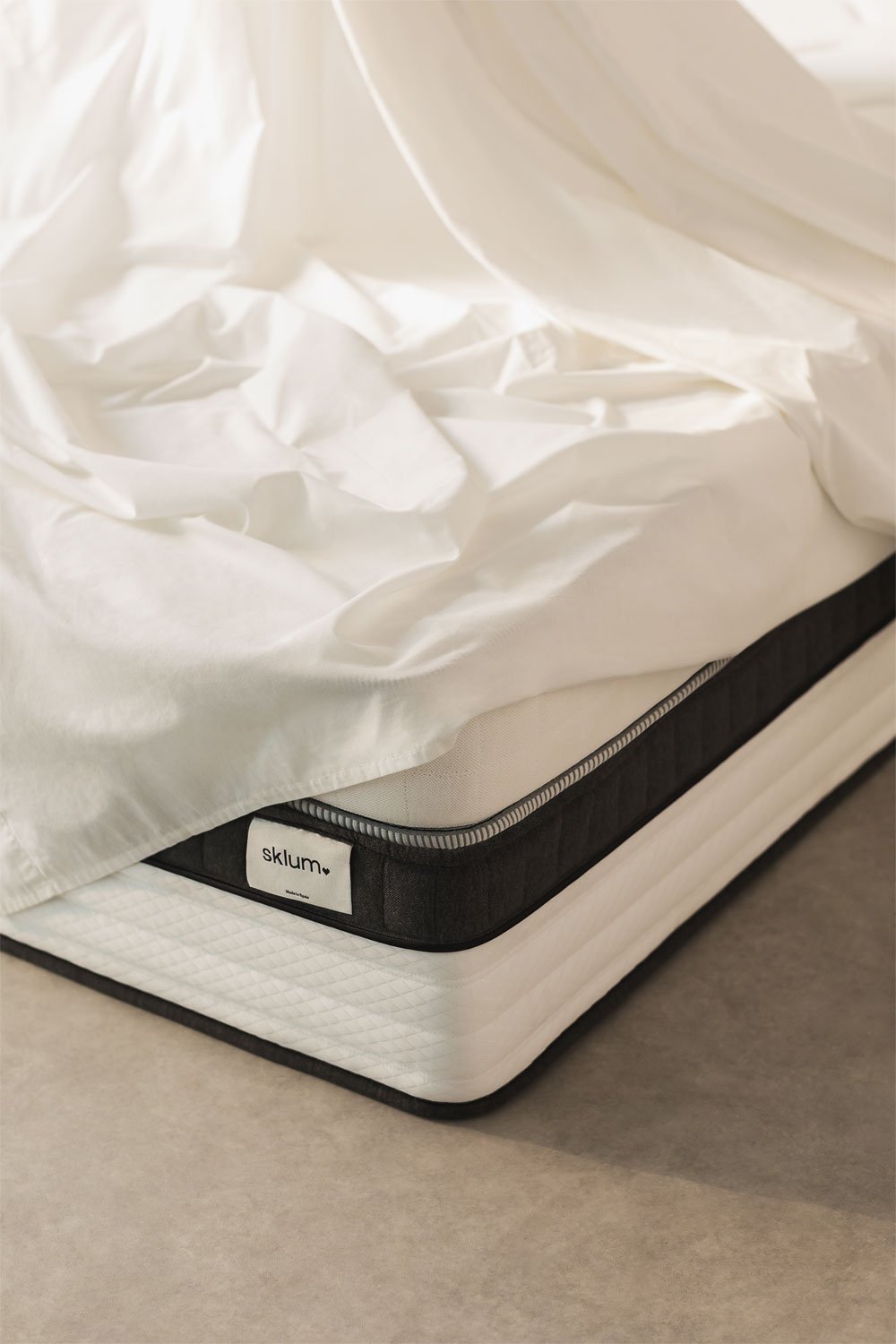 Guideor Viscoelastic Mattress, gallery image 2