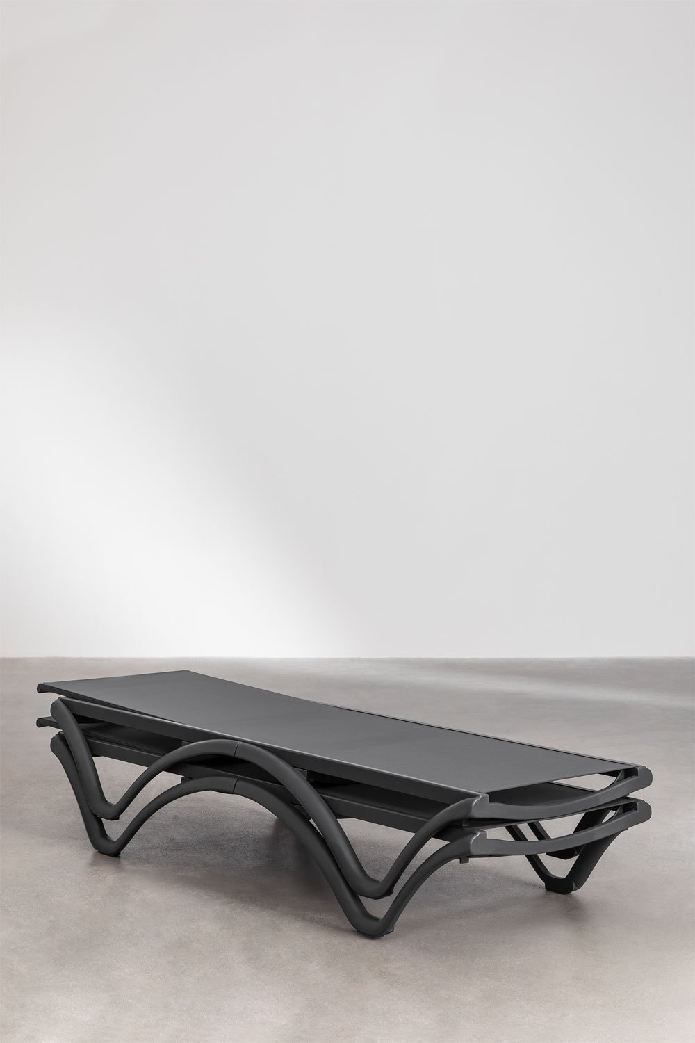 Pack of 2 Xeila stackable loungers, gallery image 10