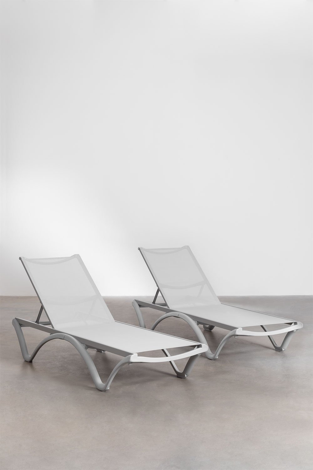 Pack of 2 Xeila stackable loungers, gallery image 2