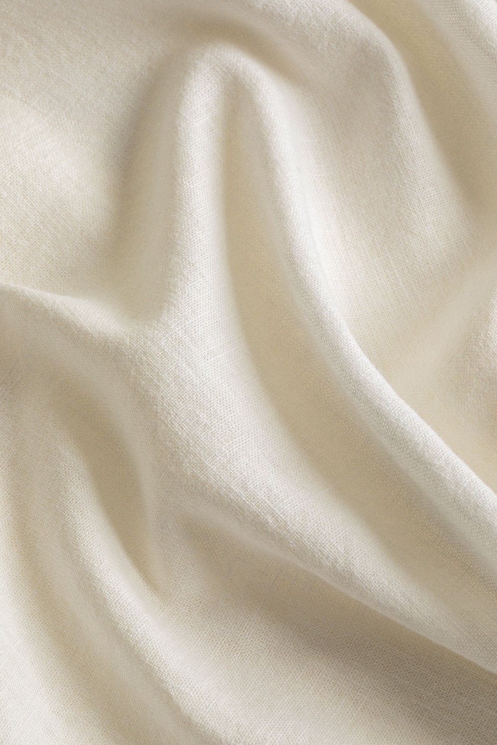Sorana 160g/m² linen flat sheet, gallery image 3