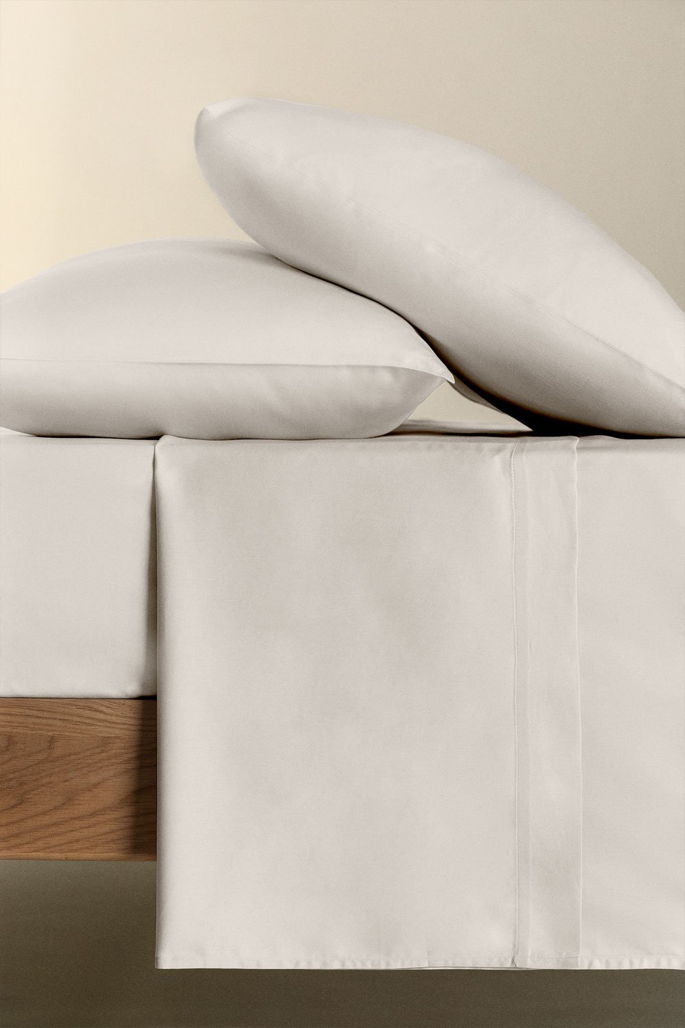 Sampras 300-thread count satin top sheet, gallery image 5