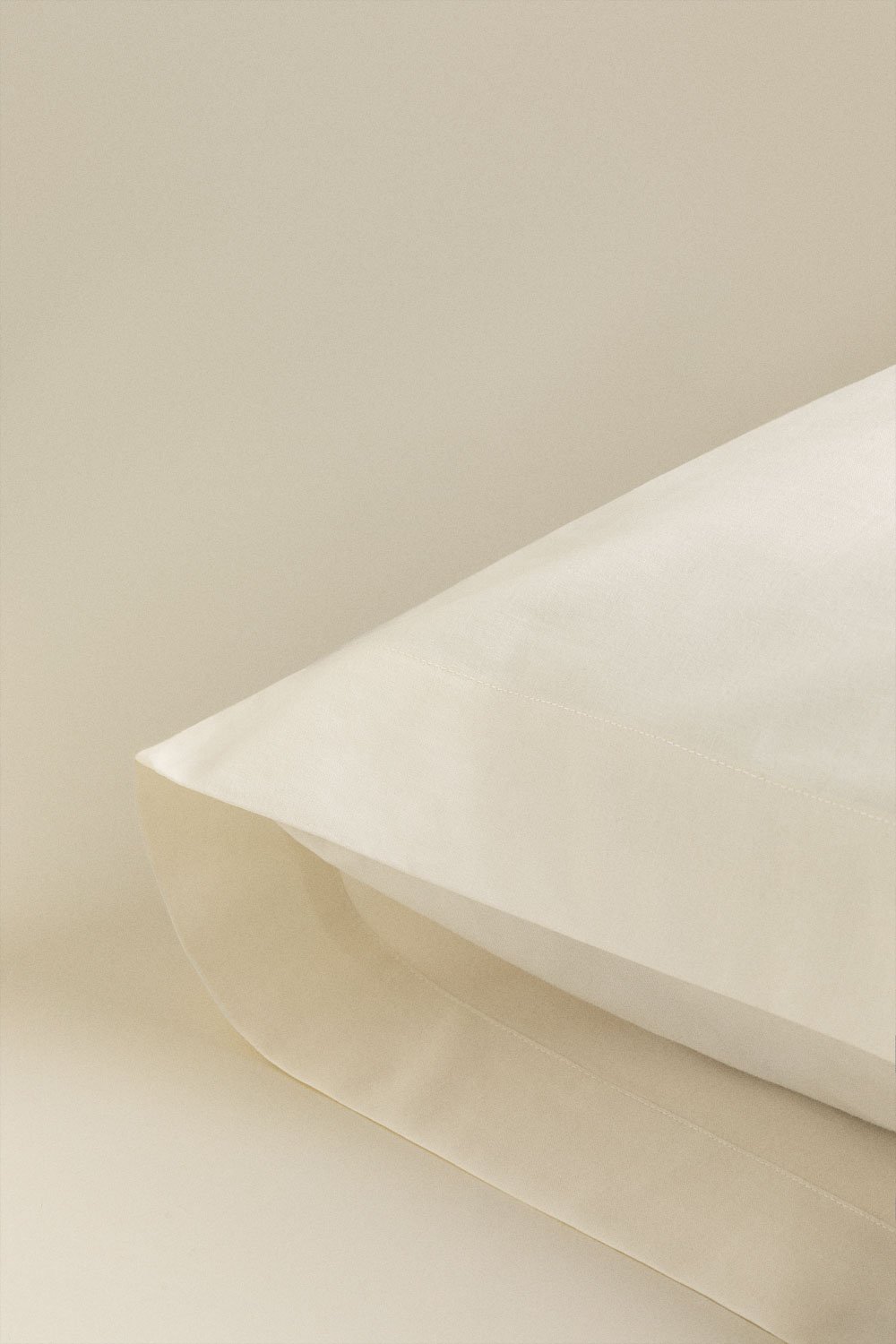 Agassi 180 thread count percale cotton pillowcase, gallery image 5