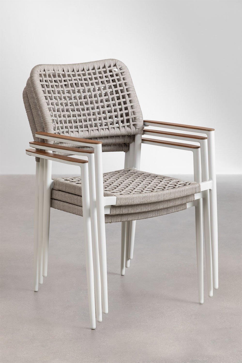 Pack of 2 stackable garden chairs with armrests in aluminum and braided rope Nediam, gallery image 8