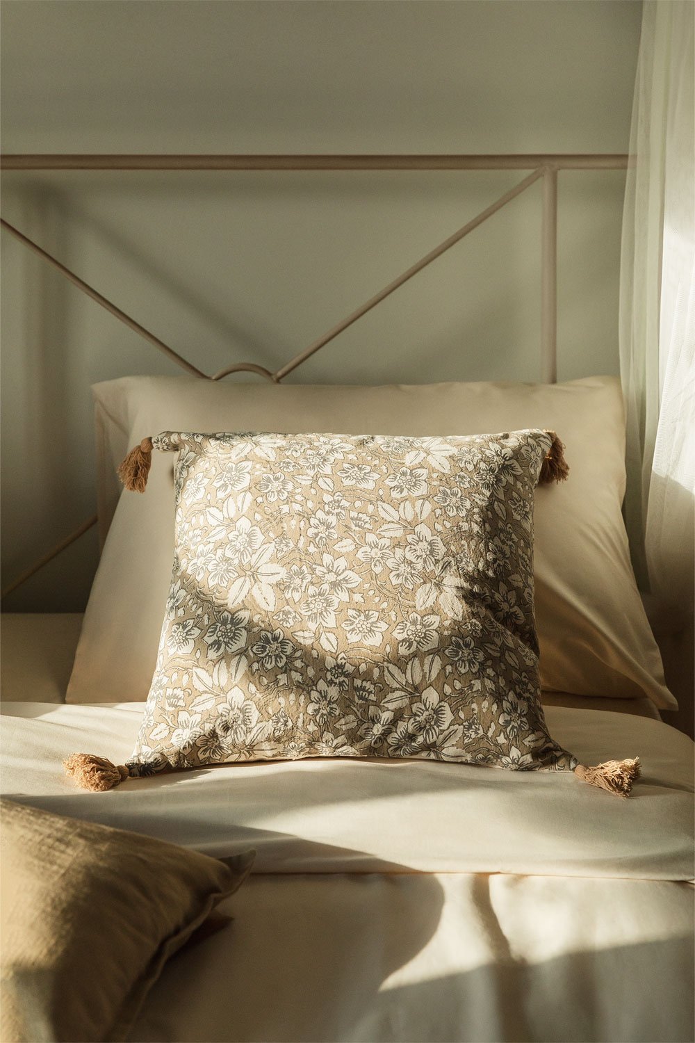 Square Cotton Cushion (45x45 cm) Odilon, gallery image 1