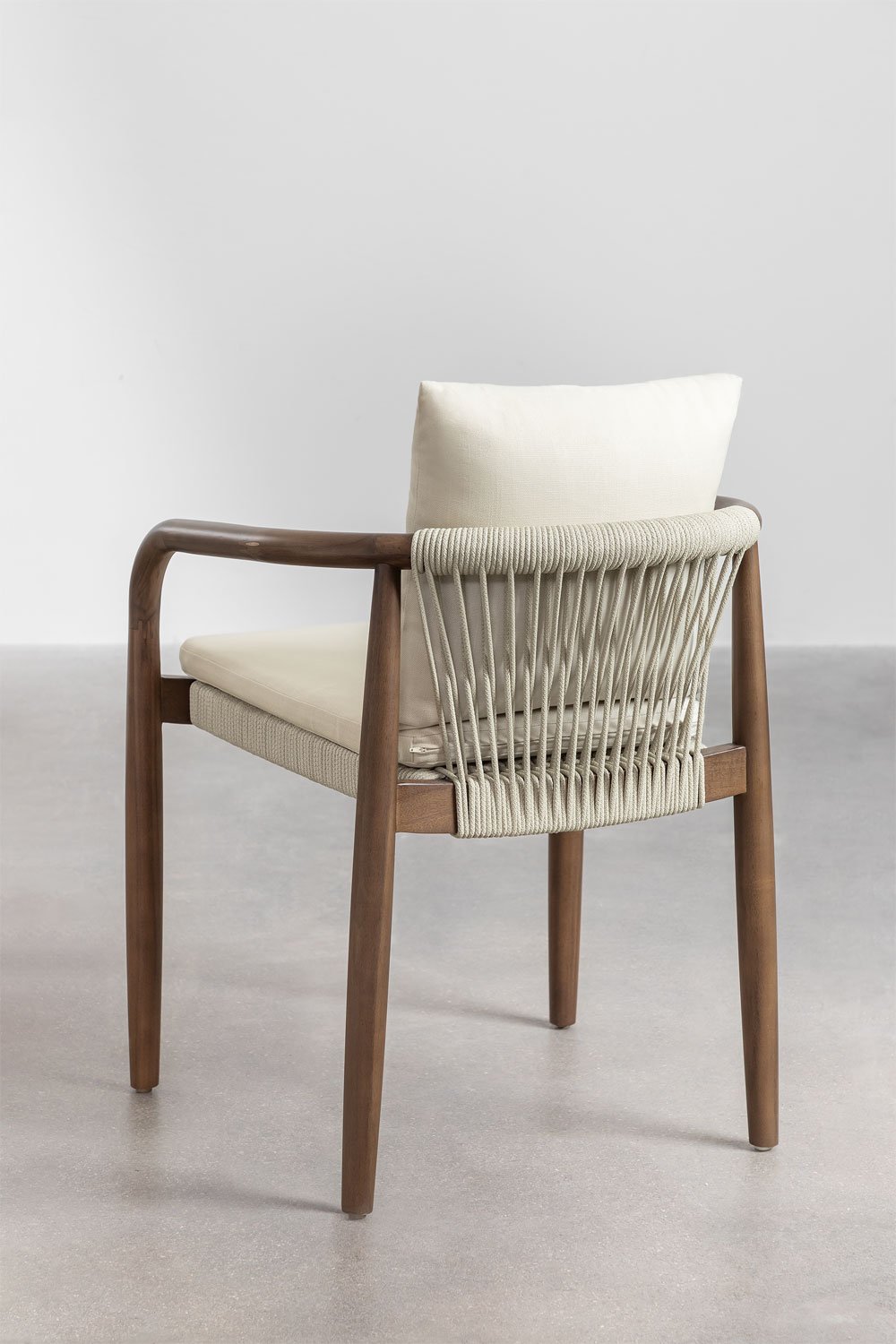 Pack of 2 dining chairs with armrests in acacia Giulia, gallery image 5