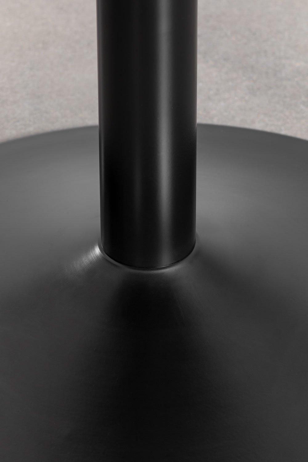 Yvetta round dining table in MDF and iron, gallery image 5