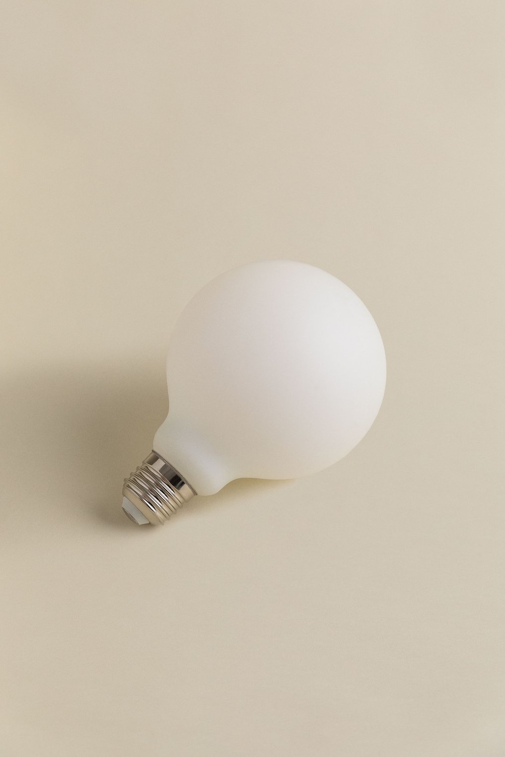 LED Bulb E27 G95 10W Opal, gallery image 1