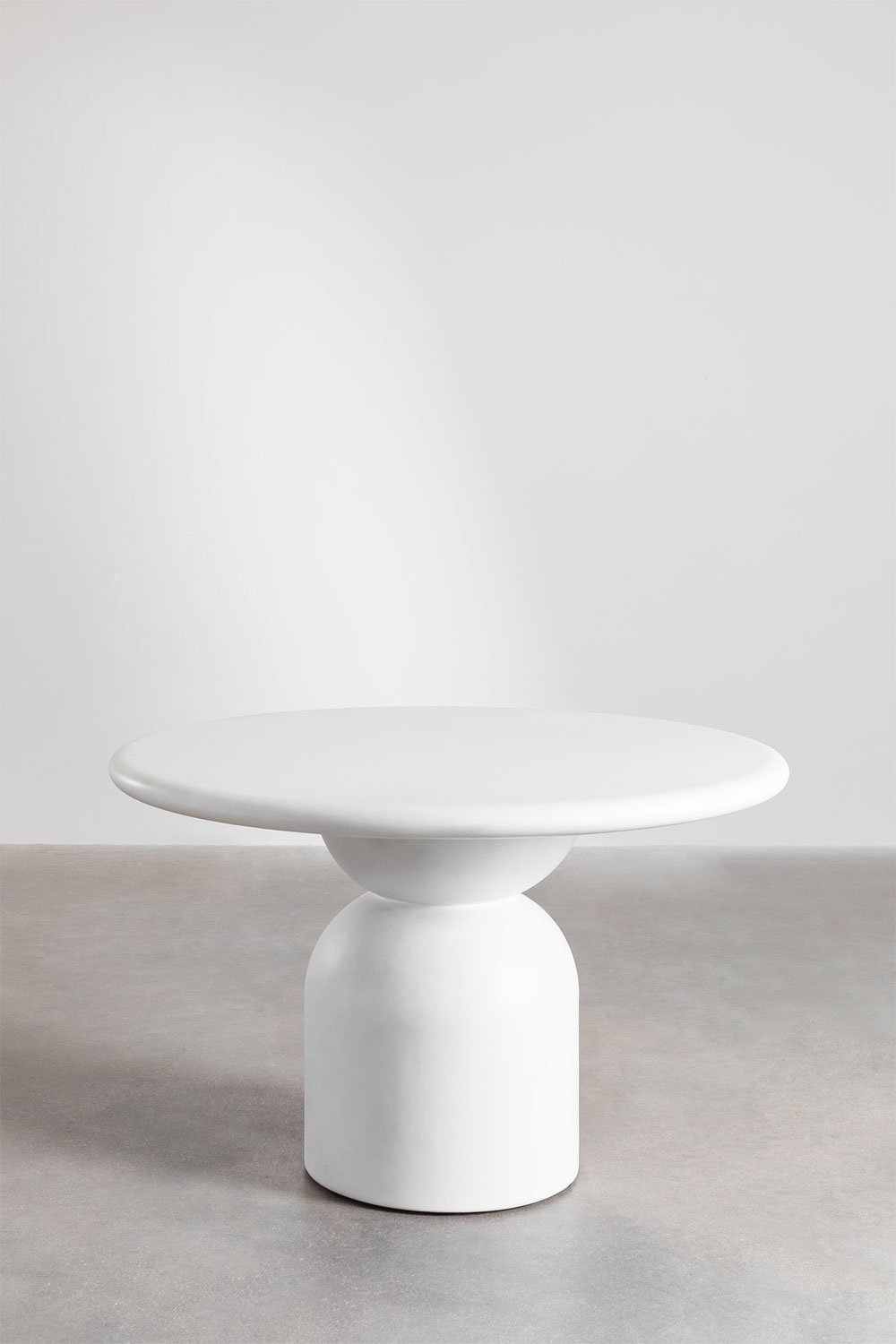Verenis Round Cement Dining Table (Ø120 cm), gallery image 4
