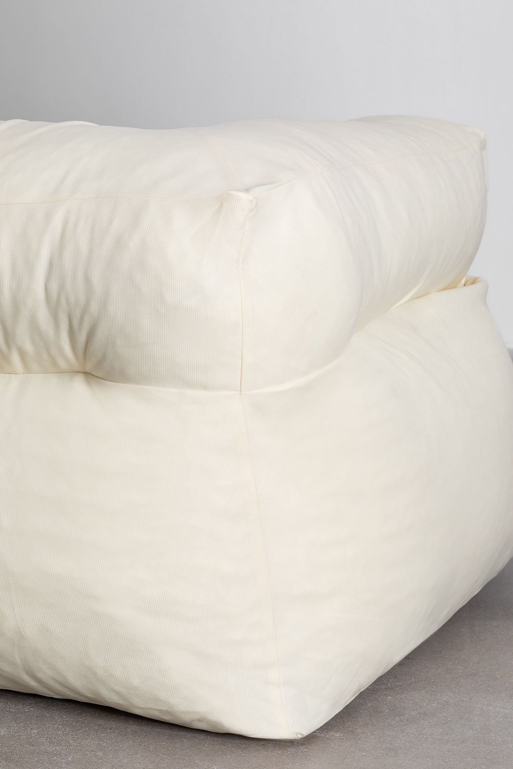 Darmian armchair        , gallery image 4