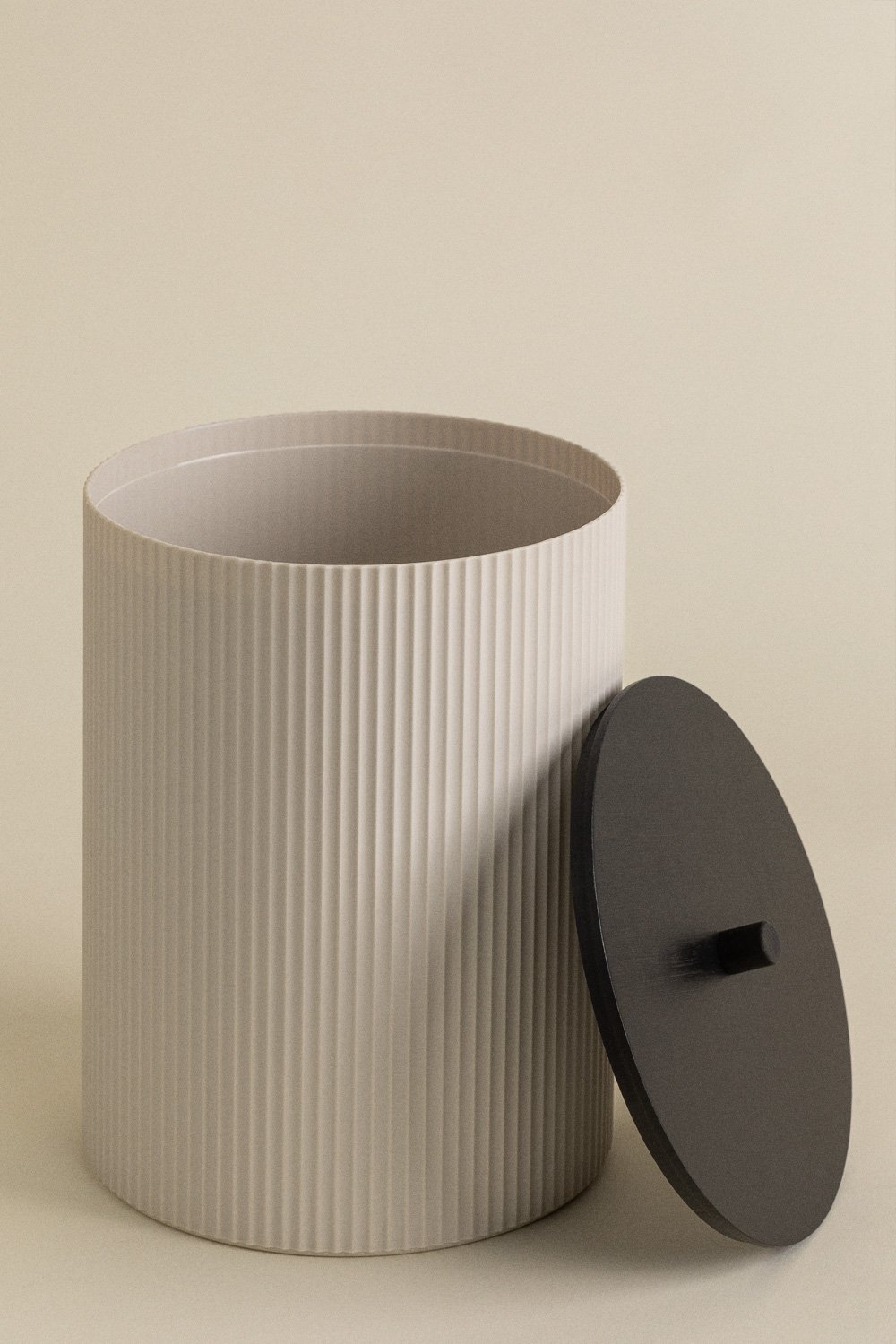 Trash Can with Lid in ABS and Ozene Bamboo, gallery image 2