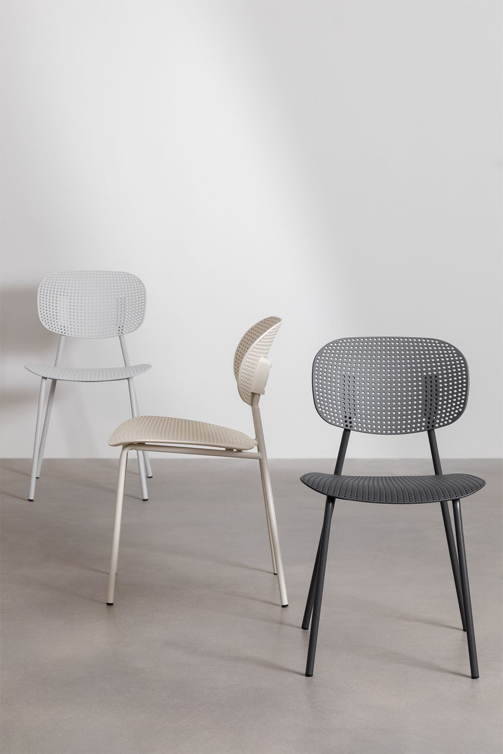 Pack of 2 Tupah garden chairs in iron and polypropylene, gallery image 9