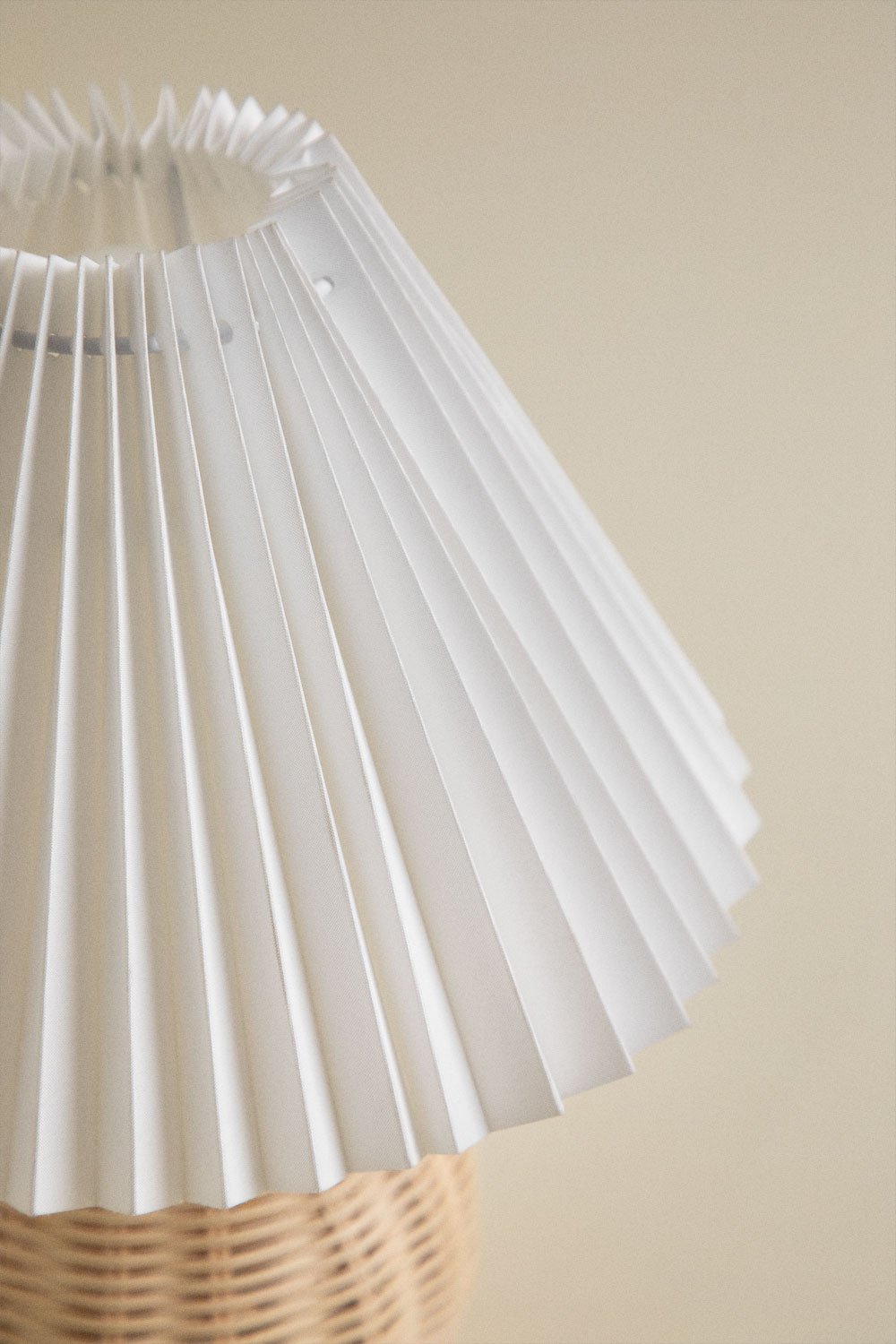 Rattan table lamp Oliag, gallery image 5