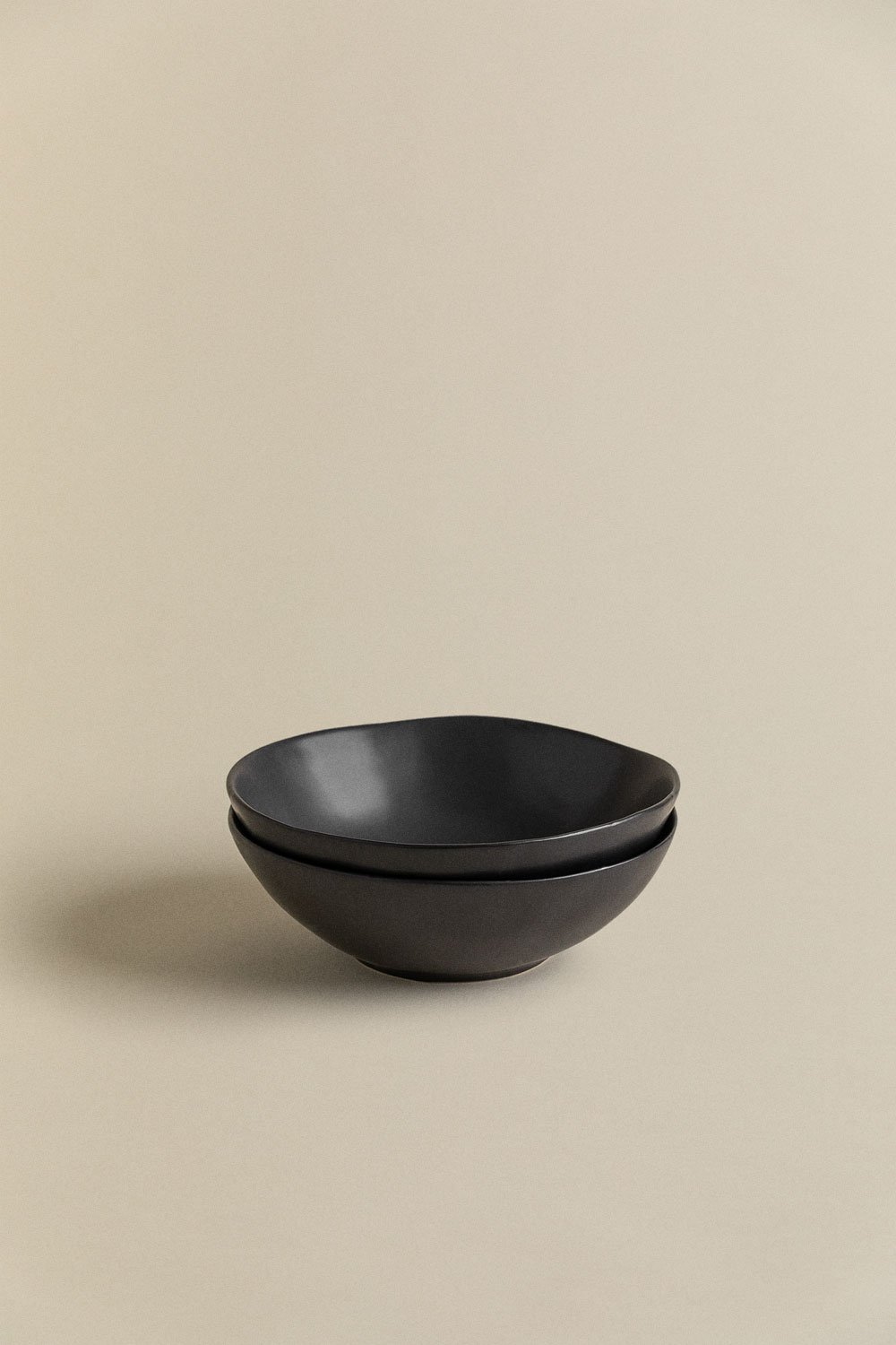 Pack of 2 Belvere stoneware bowls, gallery image 3