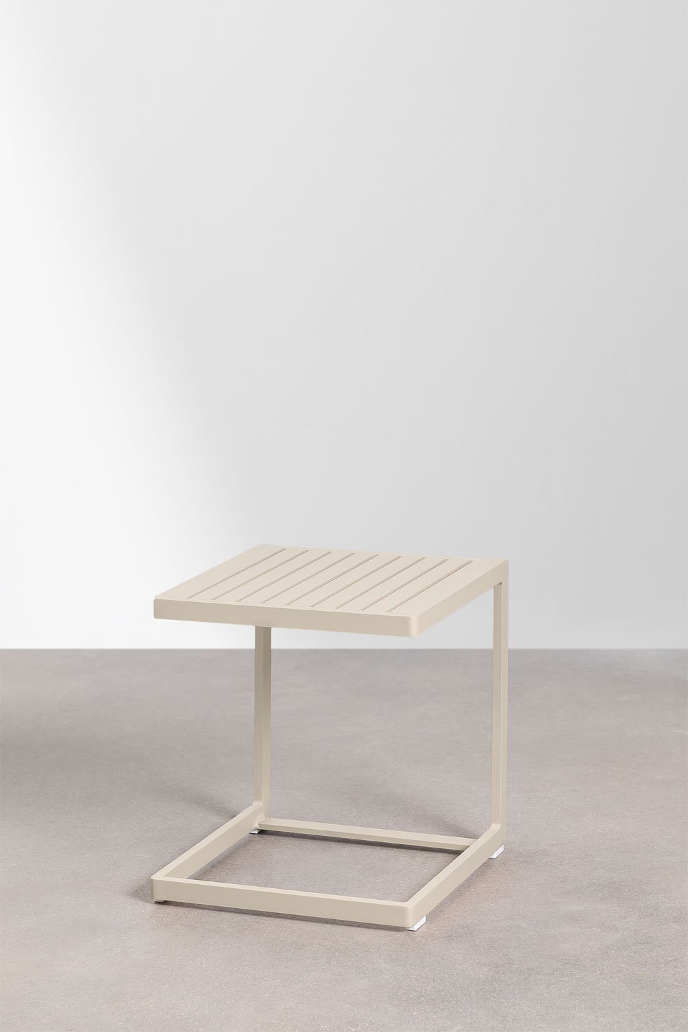 Auxiliary Table for Garden Dulem, gallery image 1