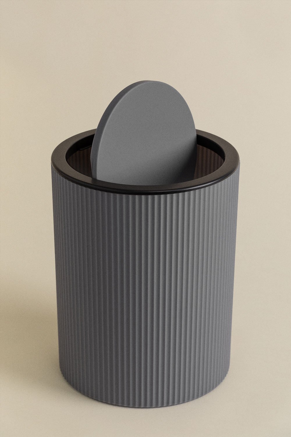 Preston Trash Can with Lid, gallery image 2