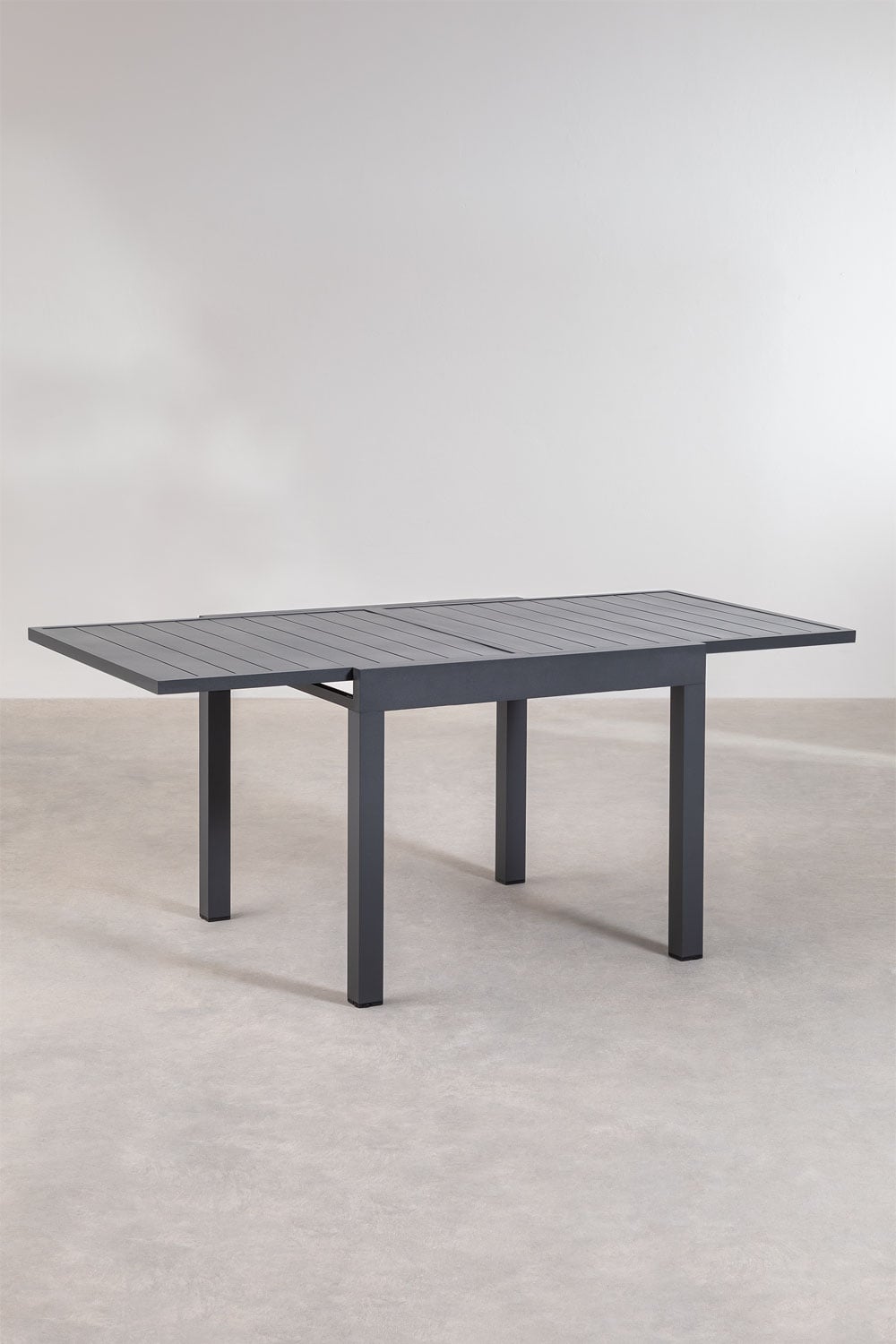 90-180x90 cm extendable Starmi aluminum table set and 4 stackable Archer aluminum garden chairs, gallery image 4