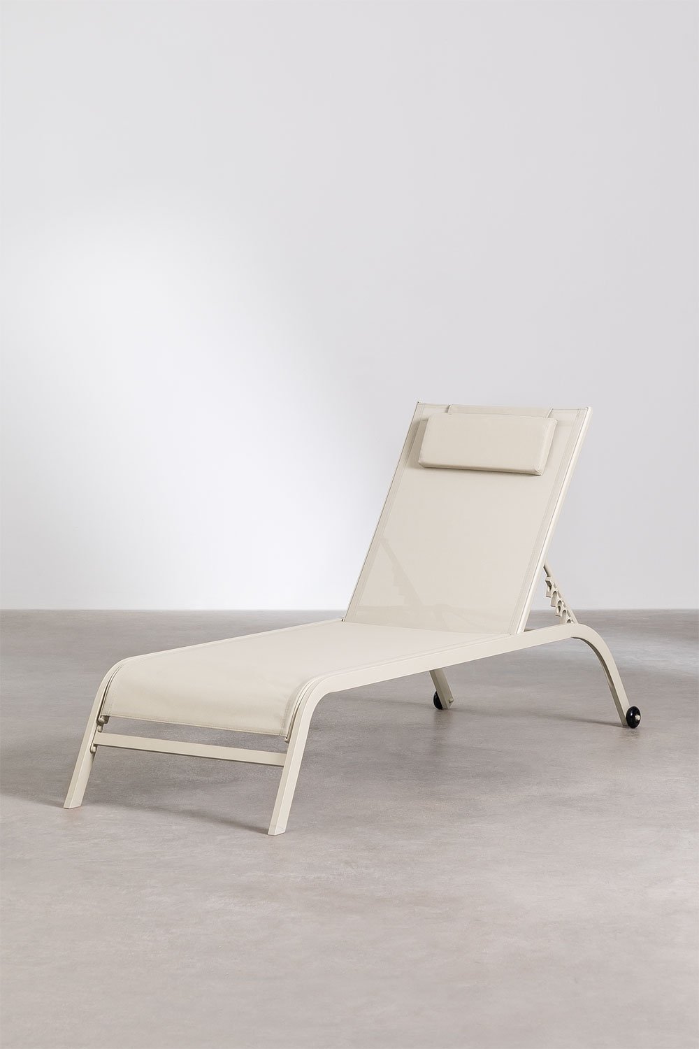 Therys Reclining Lounger with Cushion, gallery image 2