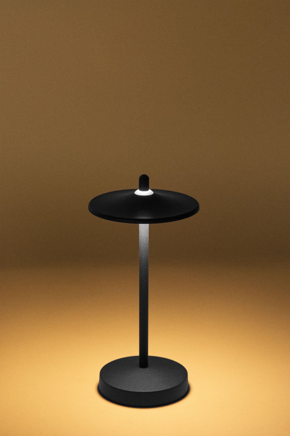 Wireless LED iron table lamp Zuniga, gallery image 4