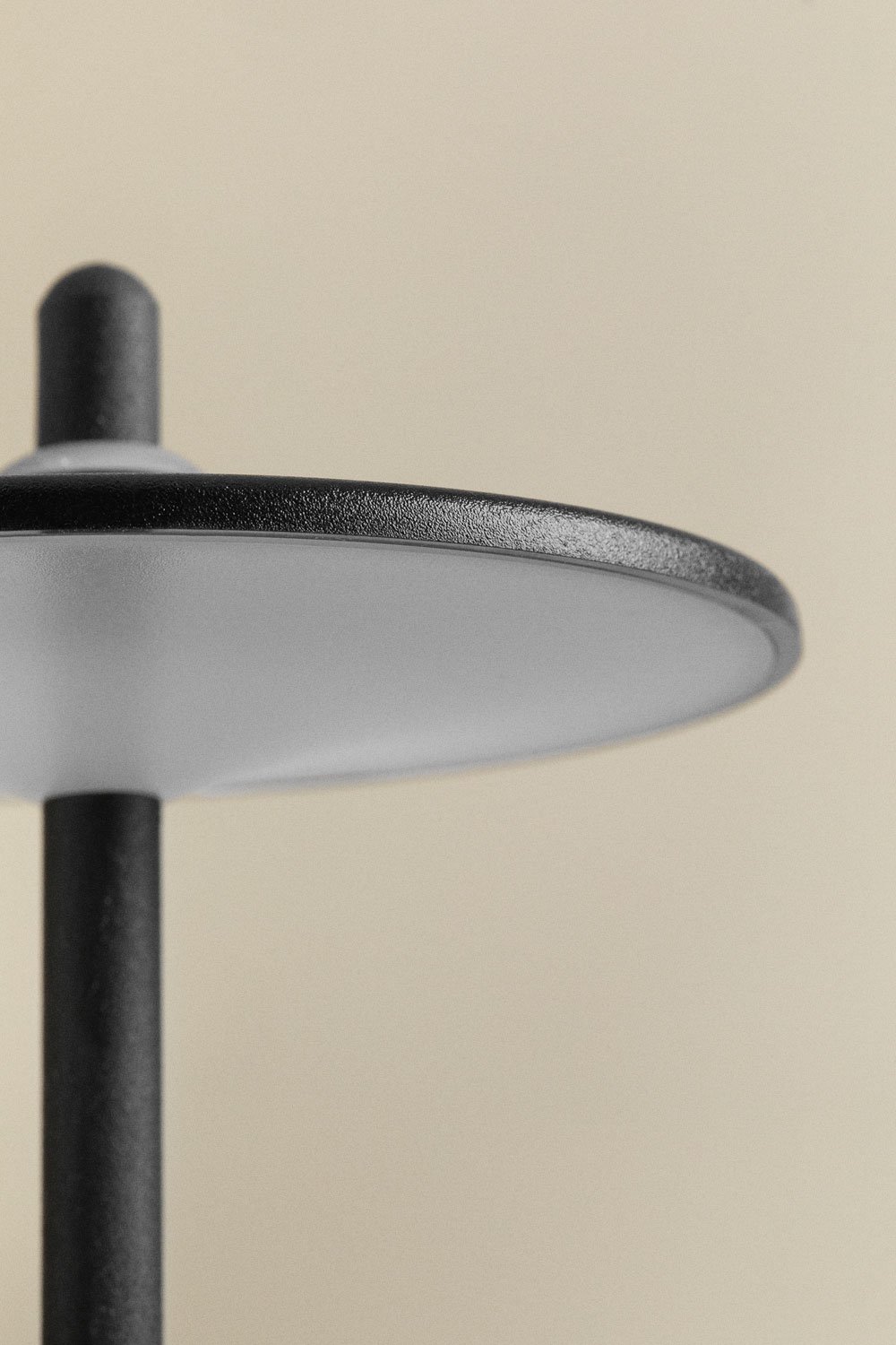 Wireless LED iron table lamp Zuniga, gallery image 5