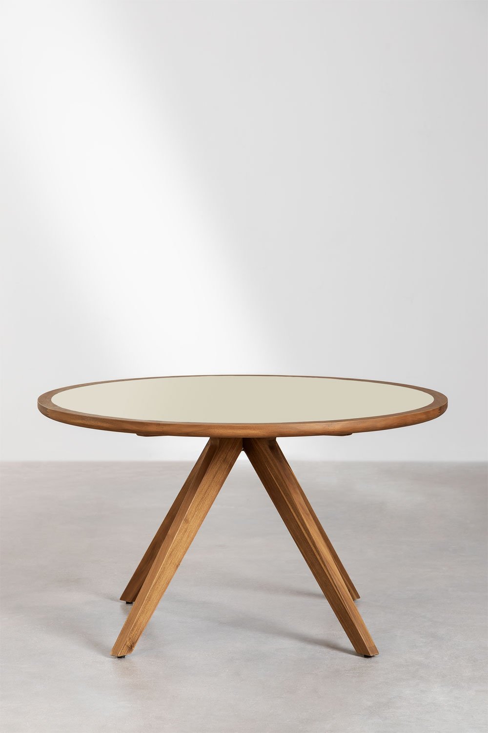 Gamila Round Table Set (Ø130 cm) and 4 Visby Cement and Wood Garden Chairs, gallery image 2