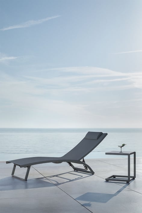 Reclining aluminum lounger with Dulem cushion