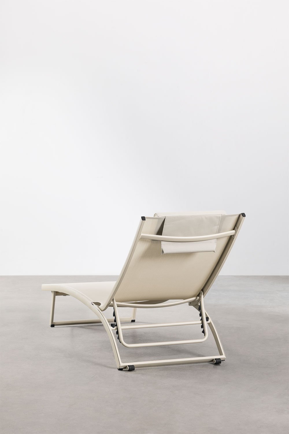 Pack of 2 reclining aluminum sun loungers with Dulem cushion, gallery image 5