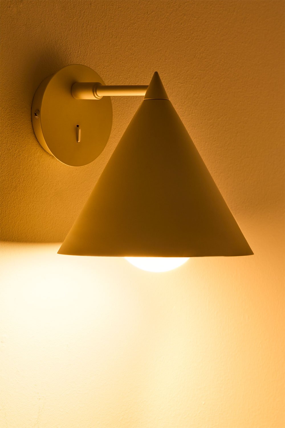 Arilda iron wall lamp - SKLUM