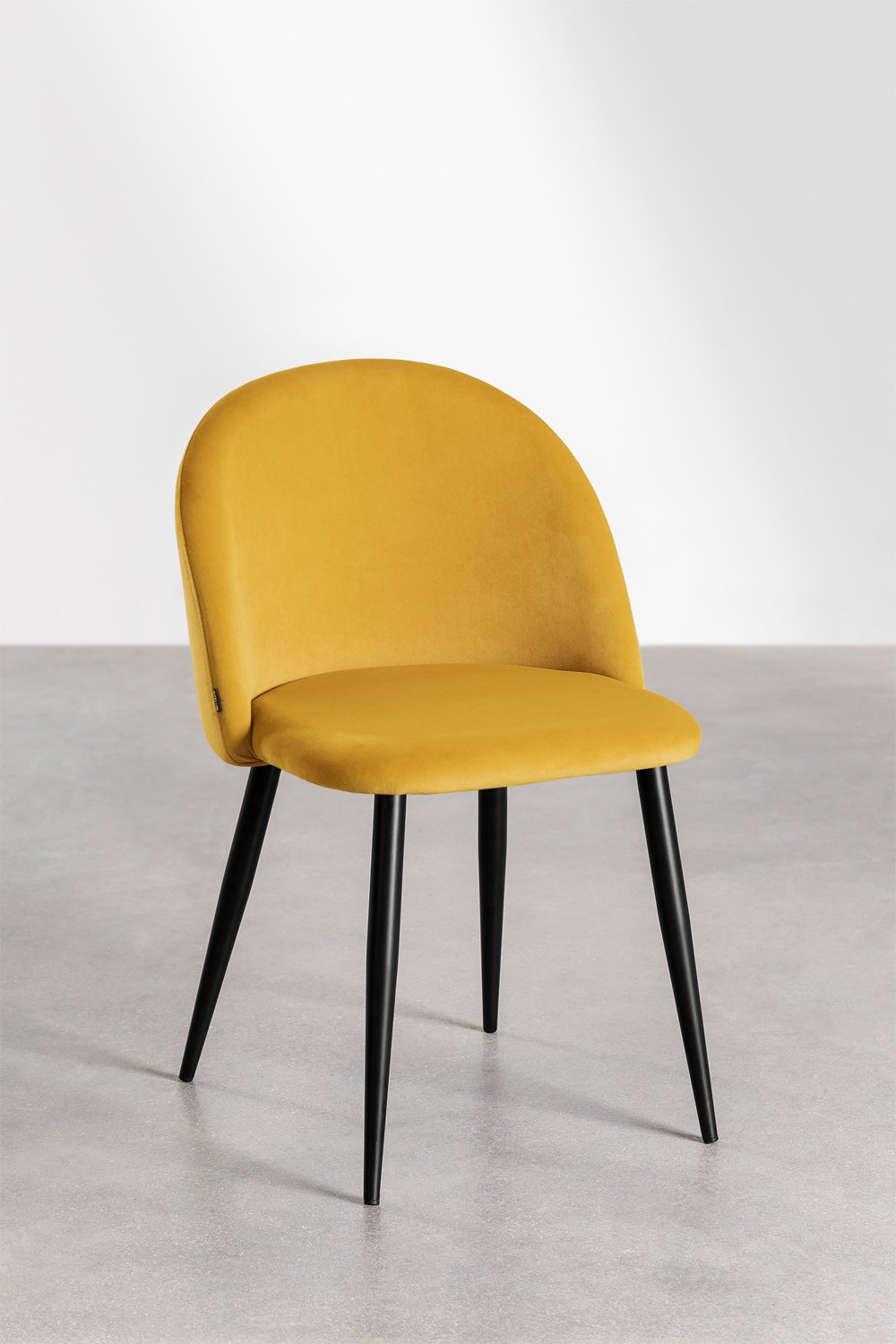 Kana velvet dining chair, gallery image 3