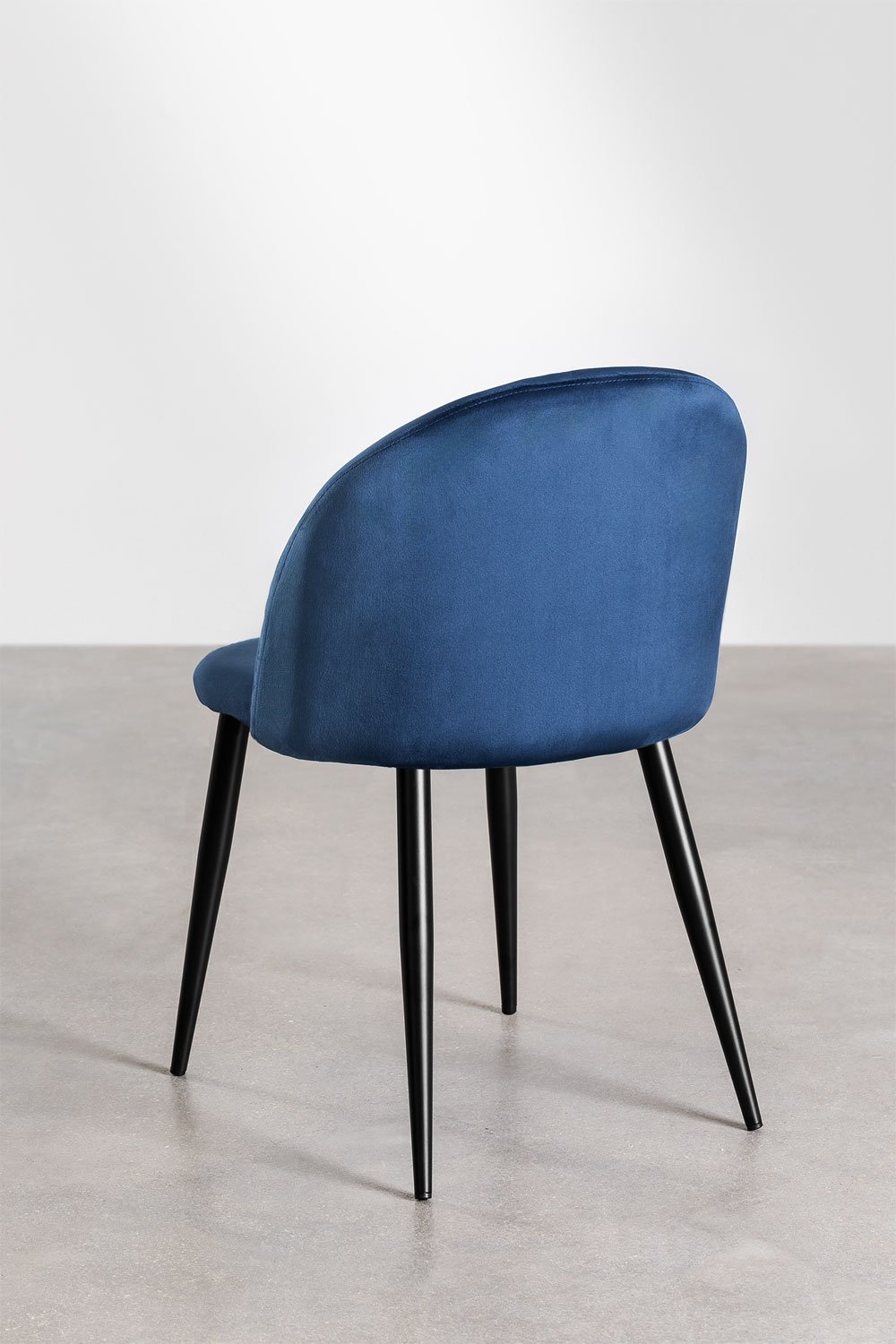 Pack of 4 Kana velvet dining chairs, gallery image 4