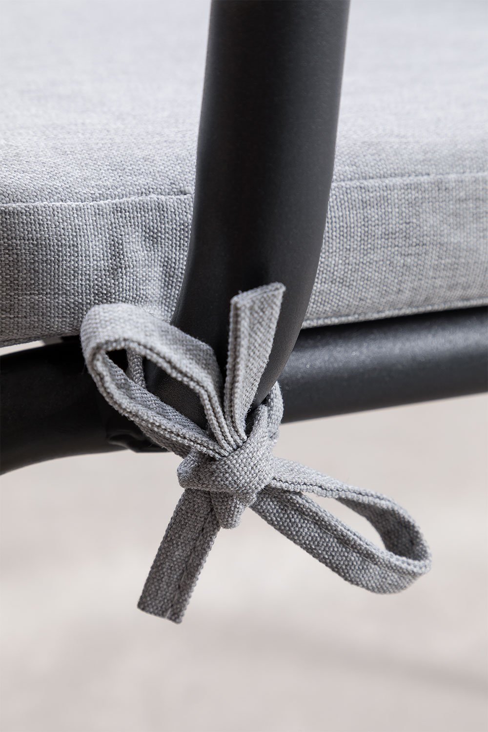 Stackable dining chair with armrests in aluminium and braided rope Arhiza, gallery image 5