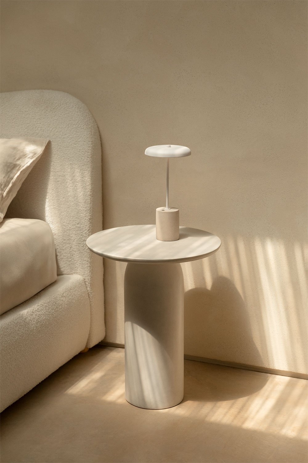 Round cement bedside table (Ø45 cm) Layana, gallery image 1