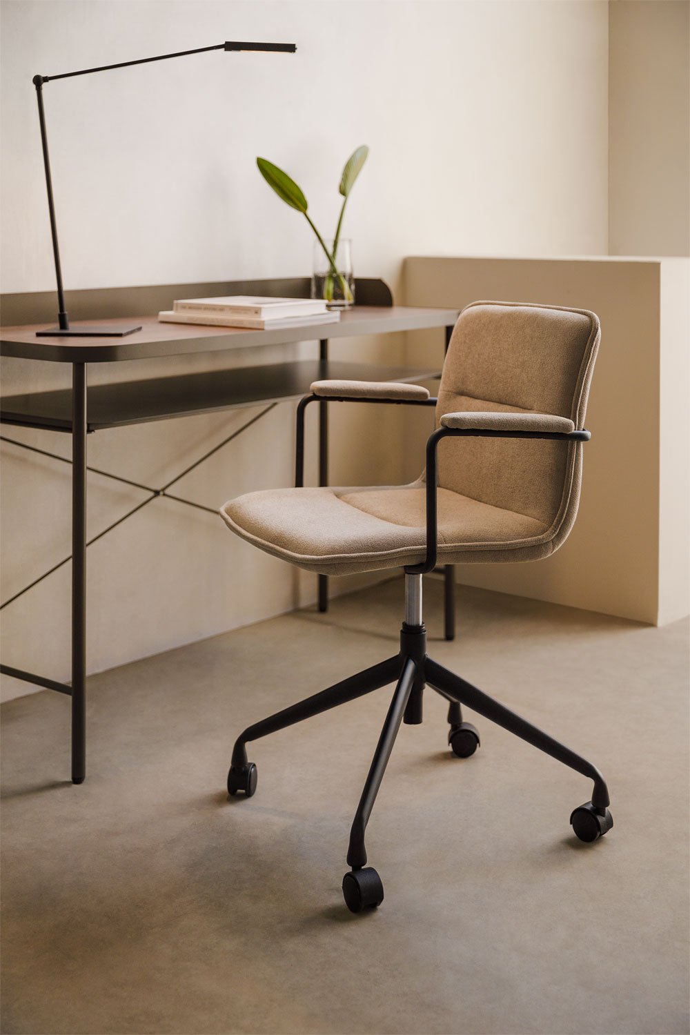 Seifert Desk Chair with Wheels and Armrests, gallery image 1