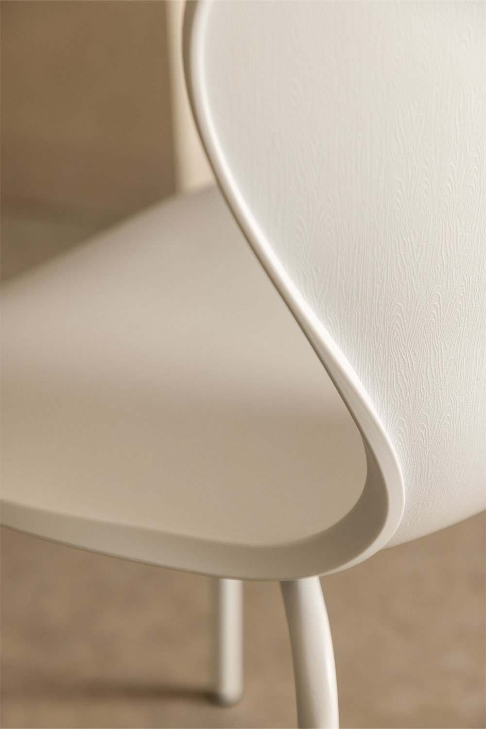 Uit Colors stackable dining chair, gallery image 2