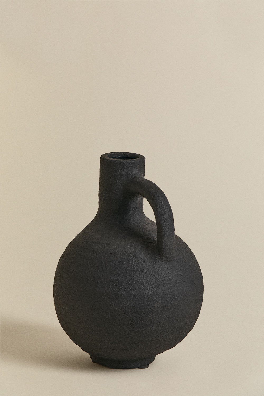 Lirabele Terracotta Vase, gallery image 2