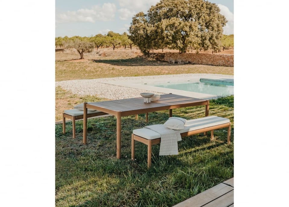 Rectangular table set (200x100 cm) and 2 garden benches in Aderyn eucalyptus wood