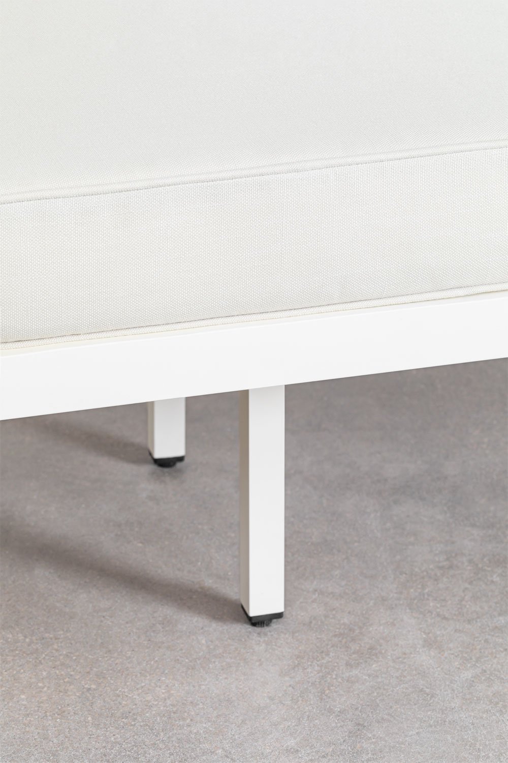 3-seater garden sofa in aluminum and Lipov acacia wood, gallery image 7