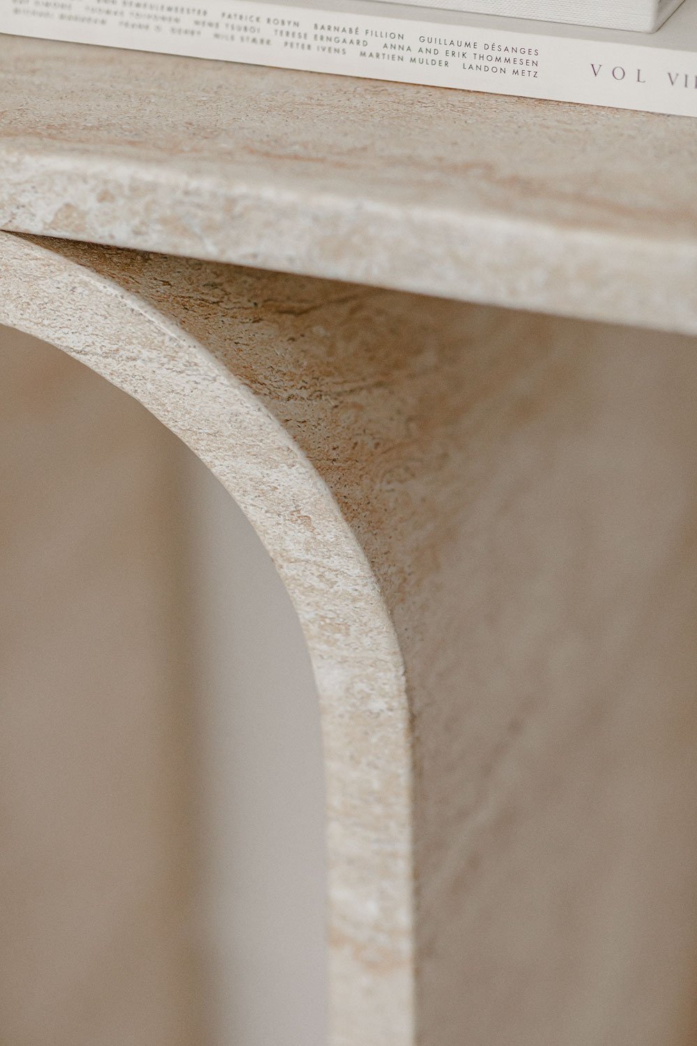 Console in cement look travertine Velia, gallery image 2