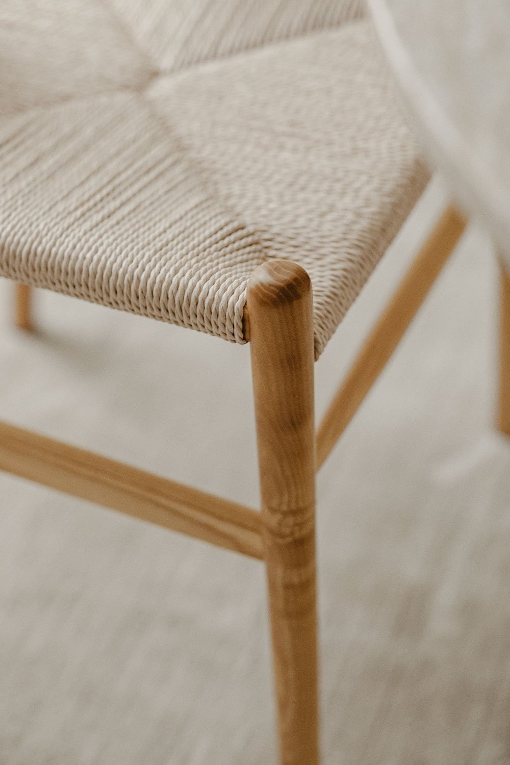 Uish Edition dining chair, gallery image 2