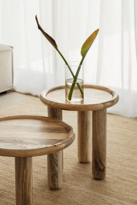 Round side table in Obiora mango wood